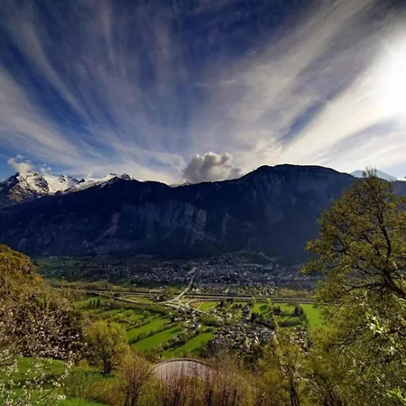 Les Lys Oranges Lägenhet *