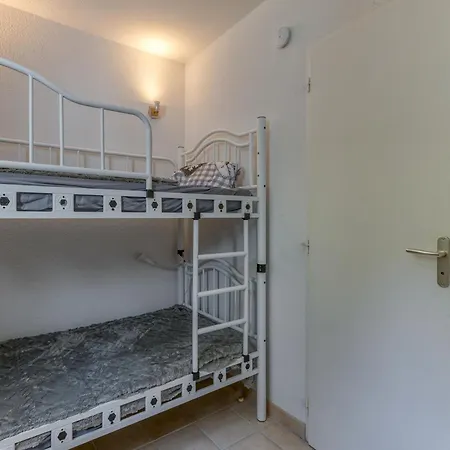 Les Lys Oranges Lägenhet